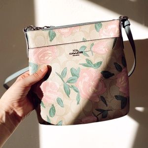 New Vintage Style Coach Roses Cross Body Bag